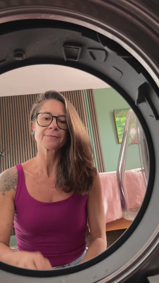 Cleaning a front-load washer drum with a BLITZ tablet